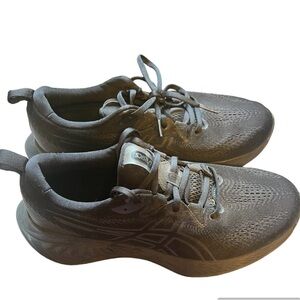 Men’s ASIC Gel Cumulus 25 Size 10 blackl